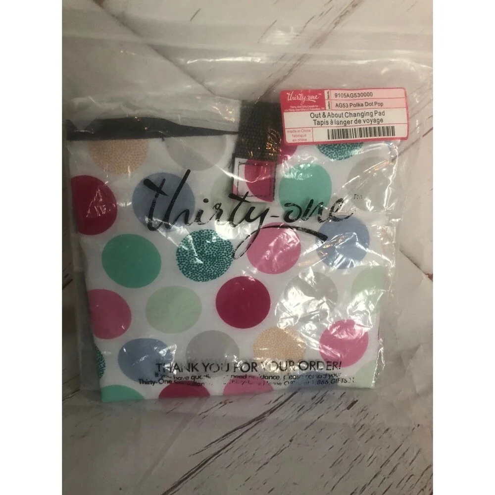 Thirty-One baby changing pad bnwt polka dots